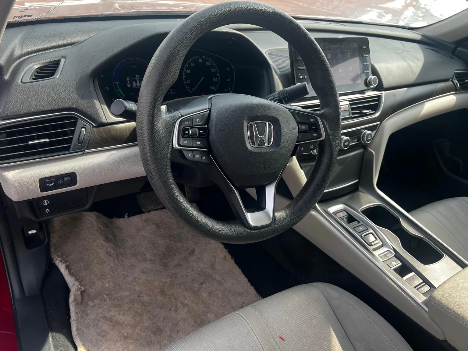 Интерьер Honda Accord Hybrid